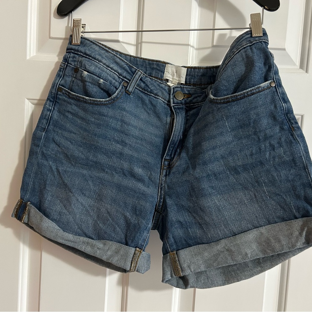 Size 29 denim shorts